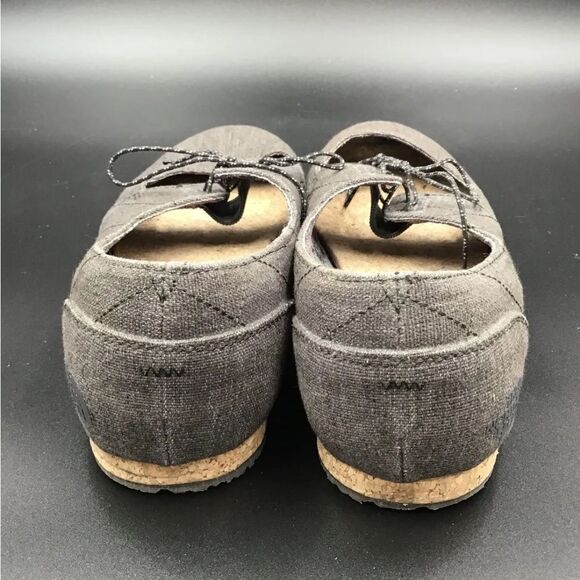 The North Face Women's Gray Round Toe Mary Jane Flats - Size US 9.5 - Picture 4 of 6